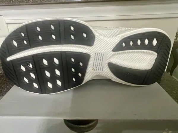 Craft Pro Endur Distance Women's Running Shoes Black White 8.5 NWT - Image 4