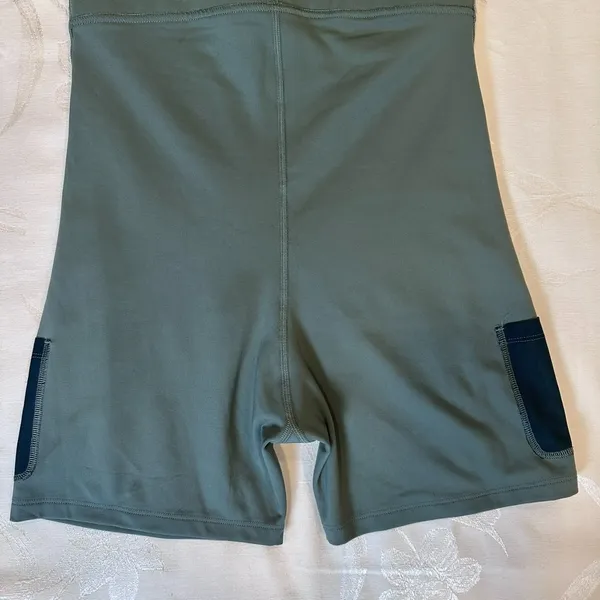 Girlfriend Collective‎ Size-M Lola Active Dress with Shorts Fog Green - Image 10