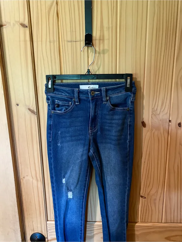 Kancan Jeans distressed jeans size 0/23 frayed hem - Image 2