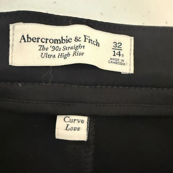 Abercrombie & Fitch 14R Black Vegan Leather Curve 90s Straight Ultra High Rise - Image 2