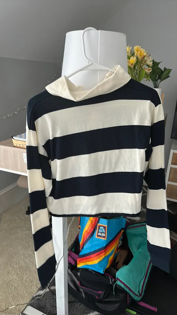 Hype & Vice UNC long sleeve top - Image 3