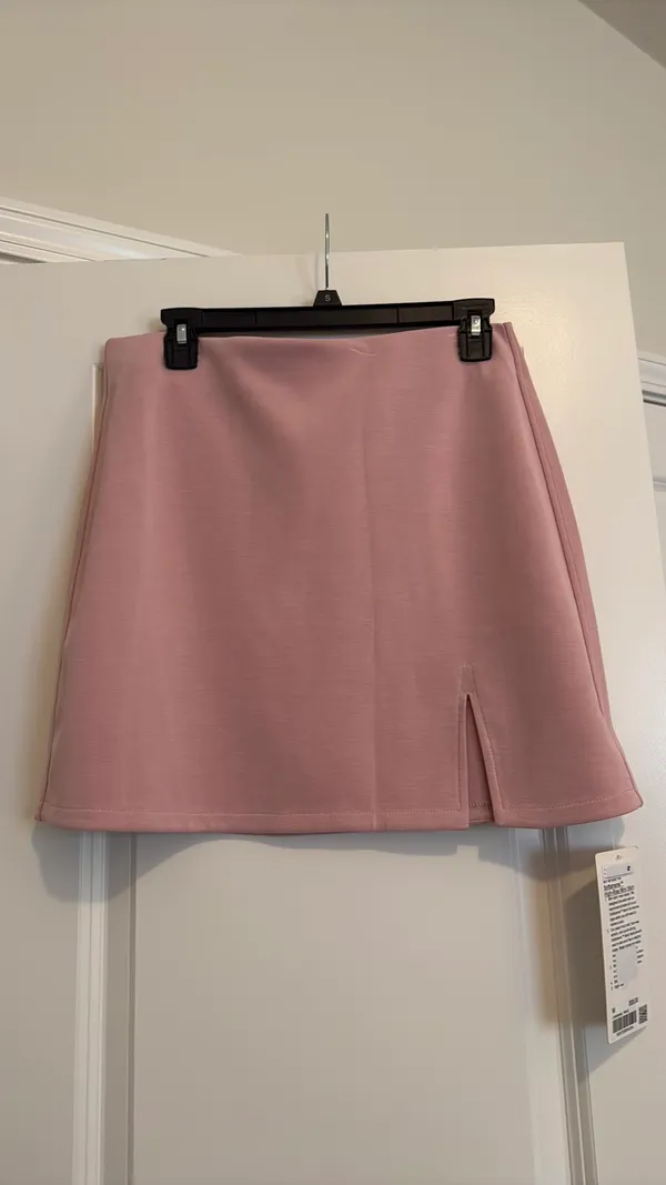 Lululemon Brand new soft stream high-rise miniskirt - Image 4