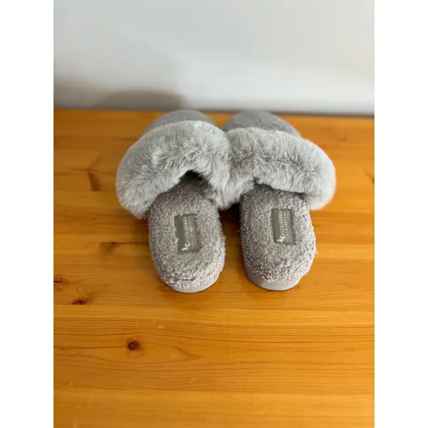 Koolaburra Fuzzy‎ Slippers Cozy Faux Fur Slip On Slides Gray Size 9 - Image 2