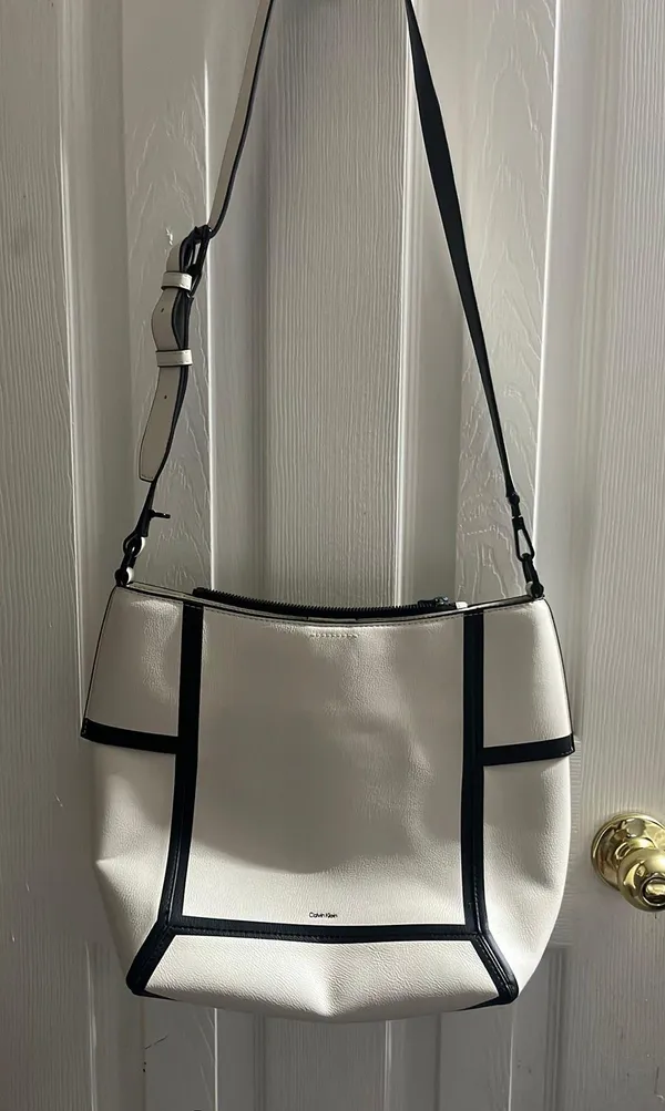 Calvin Klein Purse /Handbag - Image 3