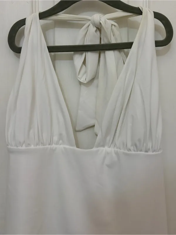 NWT!! Garage Pixie Plunge Halter Top in White - Image 9