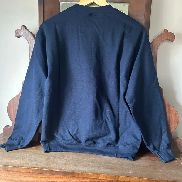NWOT VNT 90s Embroidered 'Denver' on Gildan Navy Blue Sweatshirt: Size SMALL - Image 5