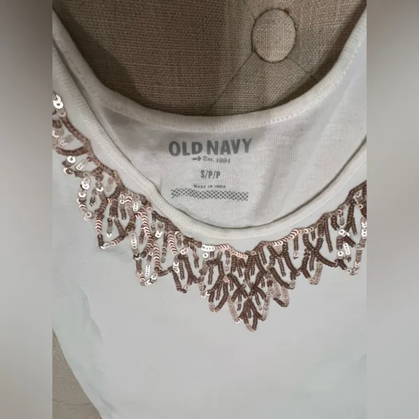 Old Navy sequined Tank- Size Small - Image 4