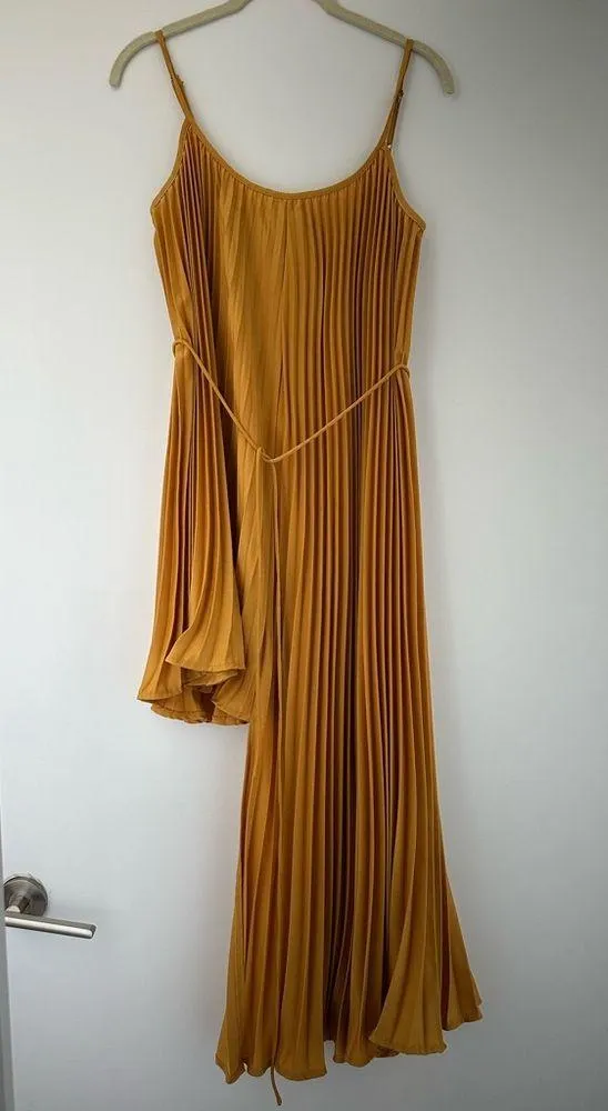 Seek The Label Elegant Mustard Pleated Dress size M - Image 2