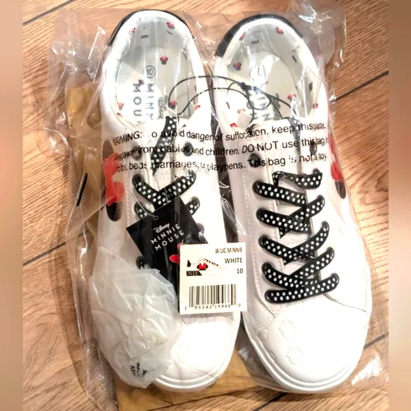 Minnie Mouse Womens 10 Shoes Sneakers Black White Red Disney Mickey NWT NEW - Image 2
