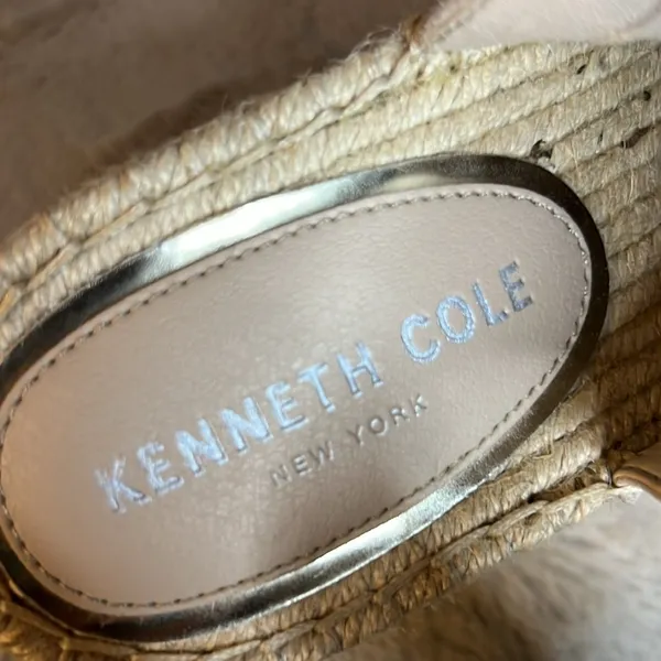 Kenneth Cole 9.5 Olivia Wedges - Image 4