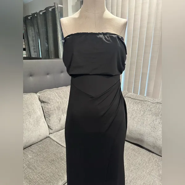🌸AMTIOUS ruched stretch long dress ✨ Black Size L - Image 9