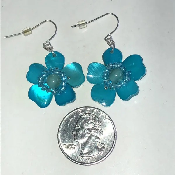 Turquoise Color Shell Flower Drop Earrings Blue - Image 3