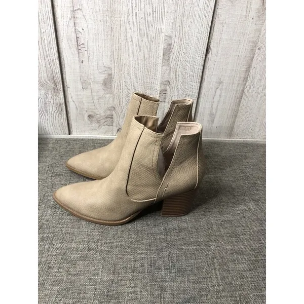 Fisace Womens Boots Size 8 Beige Tan Pointed Toe Heeled Ankle Booties Open Side - Image 4