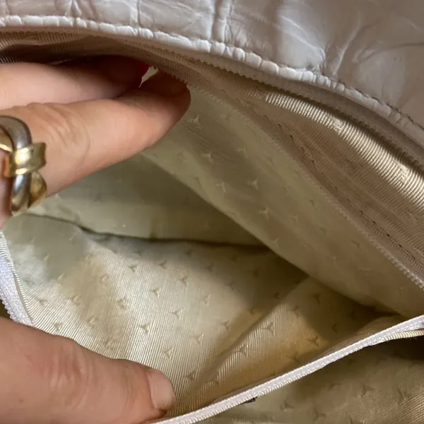 80s VINTAGE WHITE GENUINE LEATHER STUDDED PURSE / OVERSIZED CLUTCH - Image 7