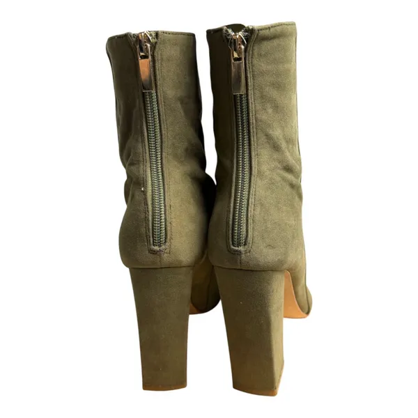 Raye Draper Olive Green Faux Suede Chunky Heel Booties Size 6.5 - READ - Image 3