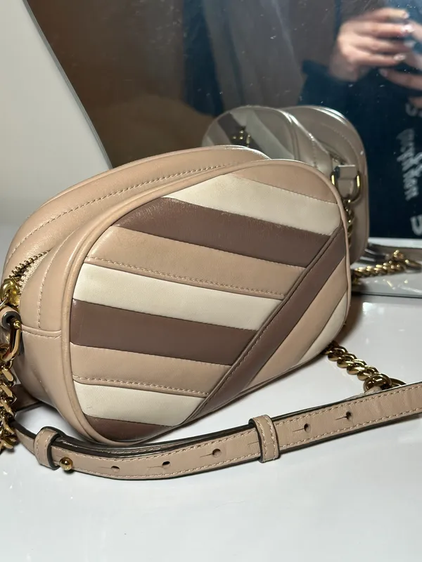 Tory Burch crossbody kira chevron camera bag cream brown - Image 8