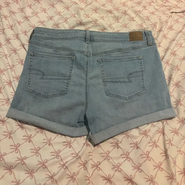 American Eagle Outfitters Midi Light Blue Jean Shorts Size 16 - Image 2