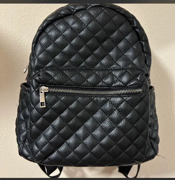 Claire’s Quilted Faux Leather Bag pack Chic and Trendy - Image 2