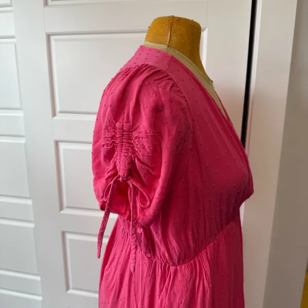 Torrid Midi Swiss Linen Surplice Dress Honeysuckle Pink 2X Valentines Day - Image 7