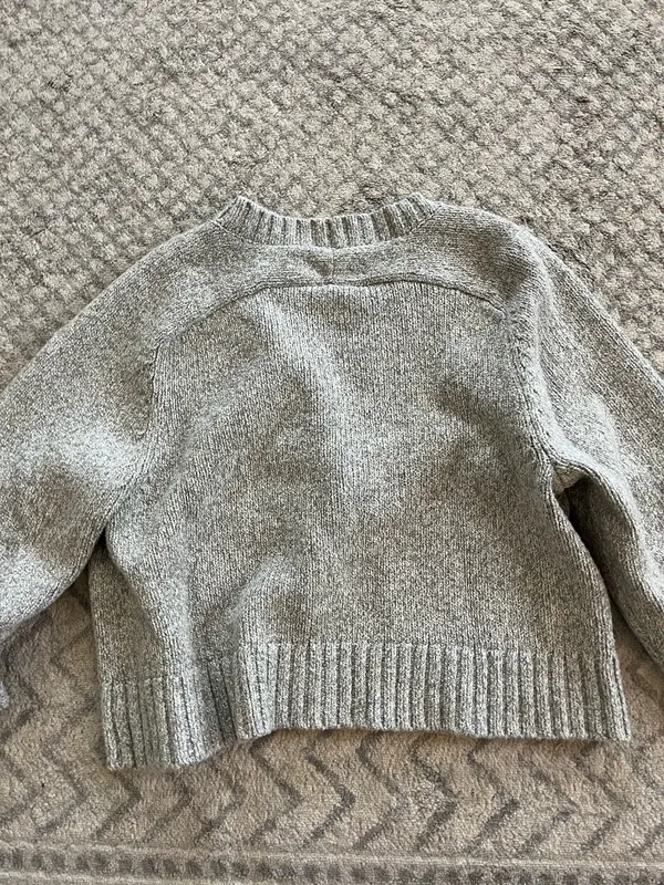 Abercrombie Gray Sweater - Image 3
