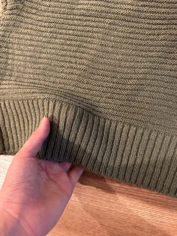 Forever 21 Sweater Vest Knit - Image 5