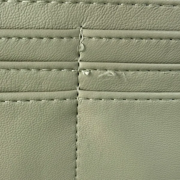 Steve Madden‎ BZIP-U Celery Green Quilted Zip Around Wristlet Wallet NEW FLAWED - Image 9