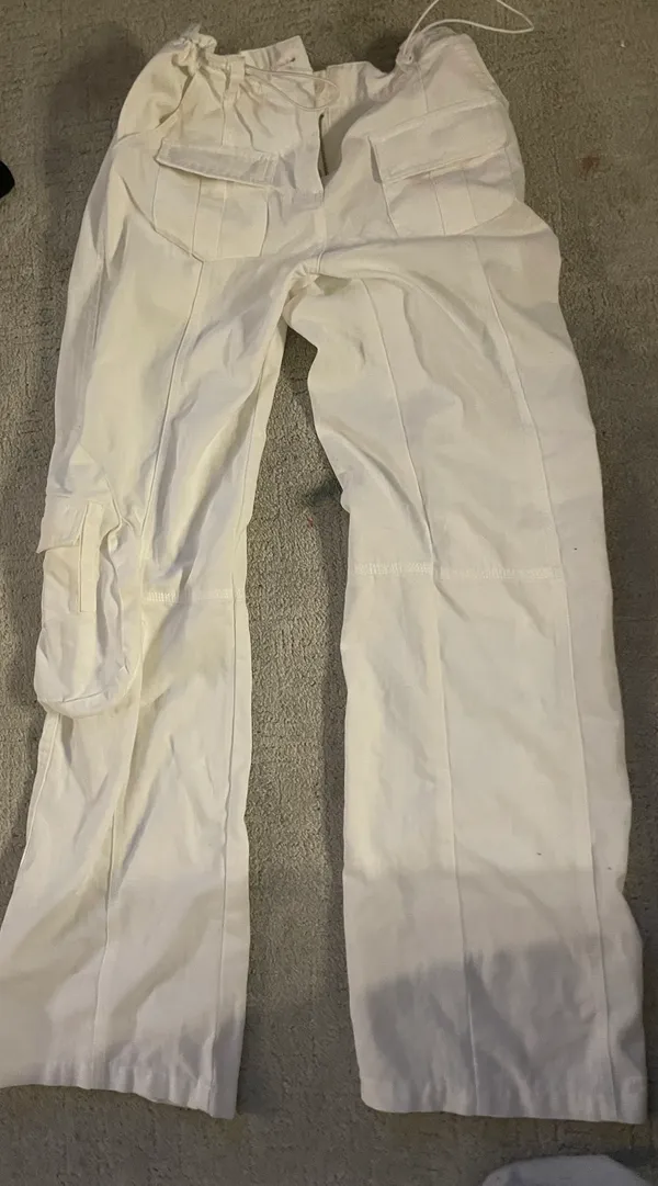 Brandy Melville White Cargo Pant - Image 2