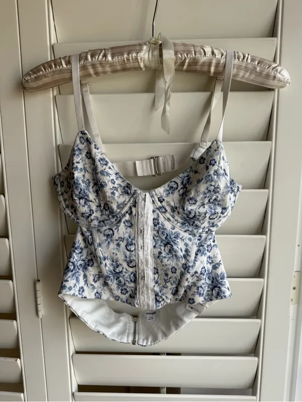 Garage Bianca Cut-Out Corset Top in Blue Floral sz S - Image 3