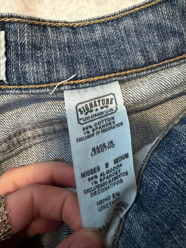 levi signature mid rise bootcut jeans - Image 3