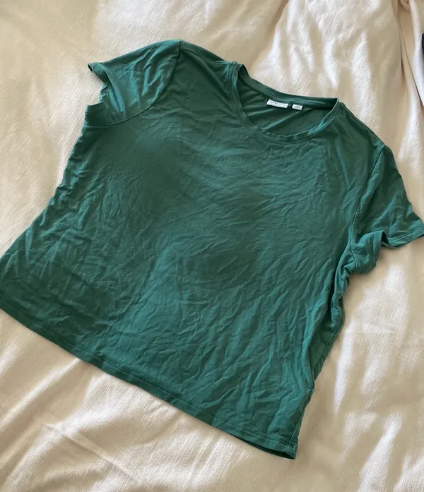 Aritzia Babaton Everyday T Shirt - Image 3
