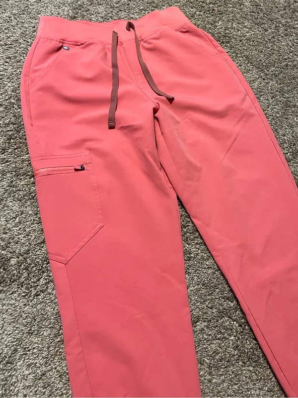 Figs Women's Rose Quartz Zamora Jogger Scrub Pants Small‎ - Image 2