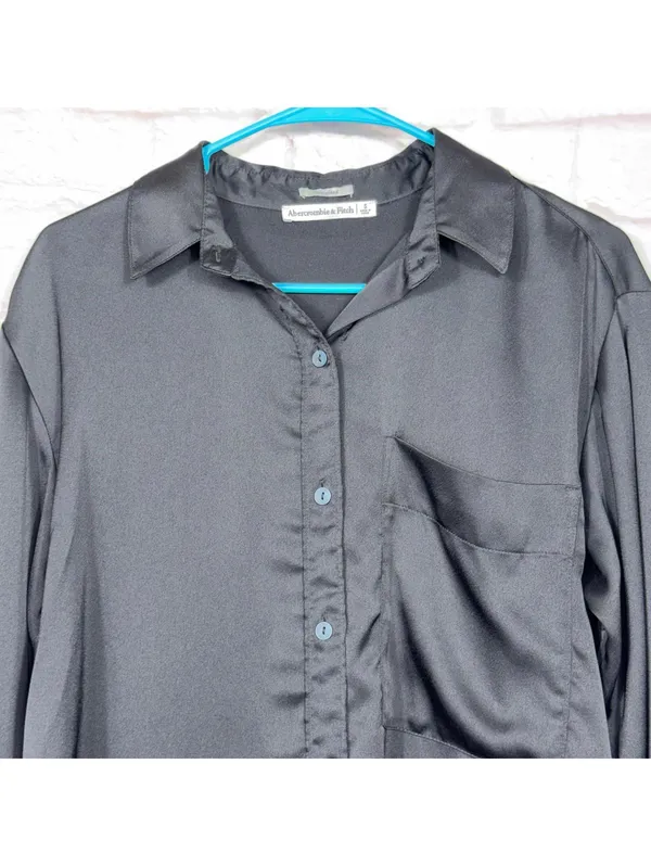 Abercrombie & Fitch Black Oversized Shirt - Size S - Image 2