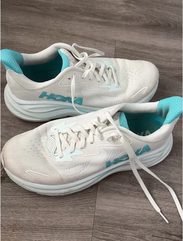 Hoka Clifton 10 Running Shoes - Image 3