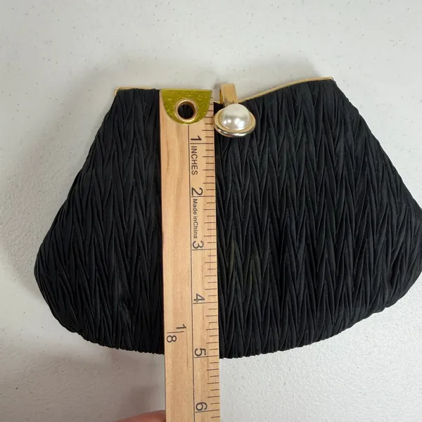 Vintage La Regale Black Pleated Evening Clutch Bag Pearl Clasp Gold Chain Strap - Image 10