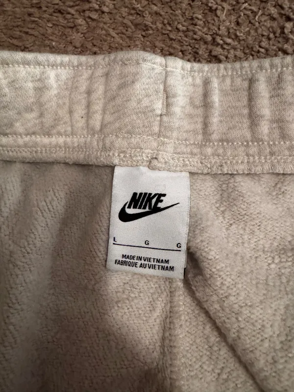 Nike white sweatpants  - Image 4