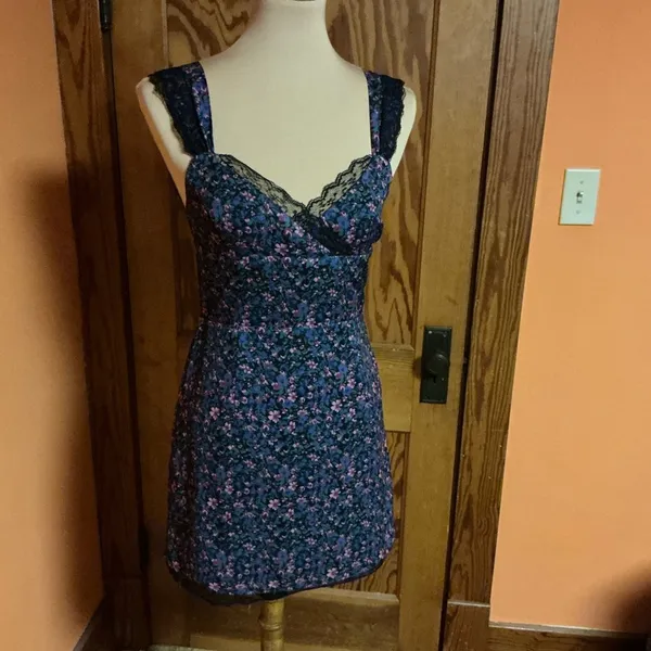 More to come Irene floral lace trimmed mini dress - Image 7