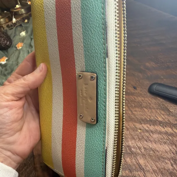 KATE SPADE NEW YORK STRIPED ENVELOPE WALLET - Image 7