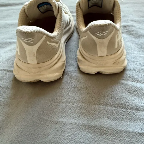 Hoka White cliffton 9 running shoes - Image 5