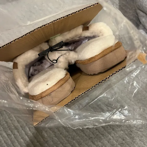 Dearfoams Cozy Cream women slippers - Image 5