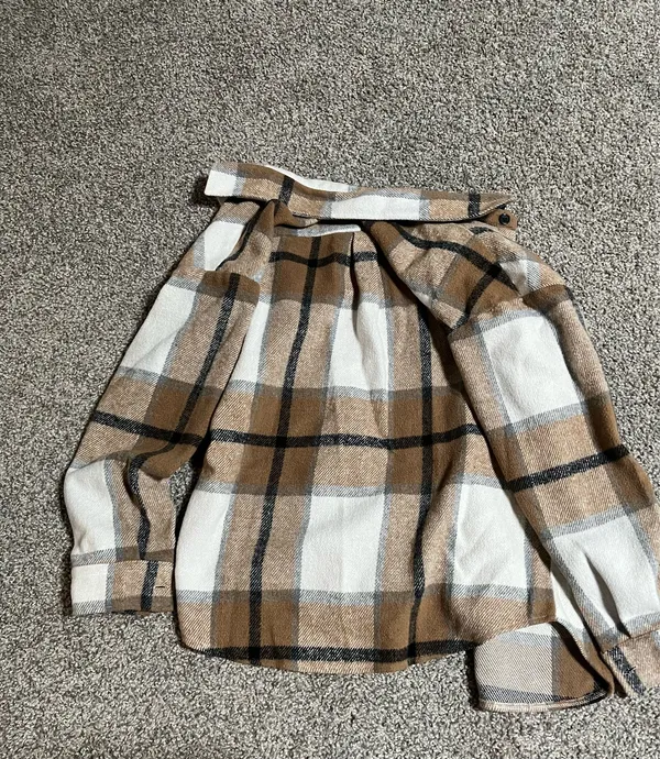 Amazon Flannel Plaid Jacket - Image 2