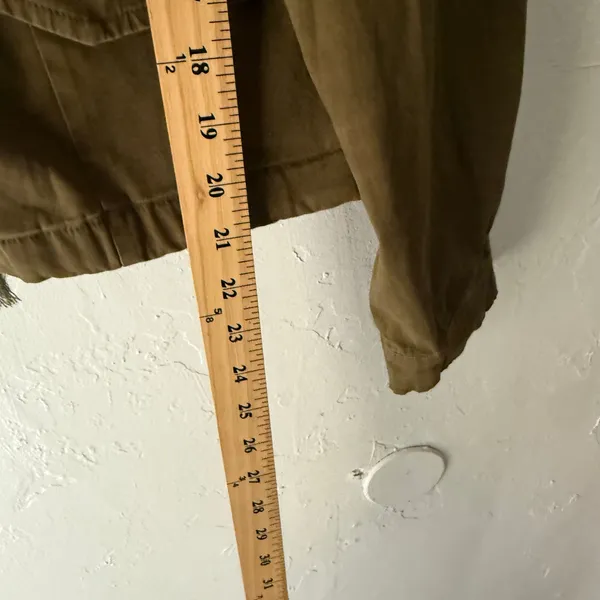 Brandy Melville Womens Olive Green Utility Jacket Hooded Cropped‎ Military Coat - Image 9