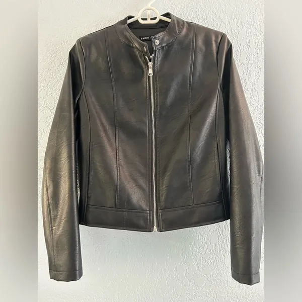 SheIn Sleek Black Vegan Leather Jacket - Image 7