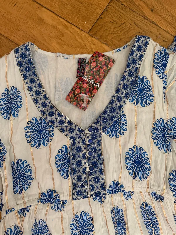 NWT - 1X - ME 2 MAGIC - Blue & White Boho Maxi Dress with V-Neck - Image 3