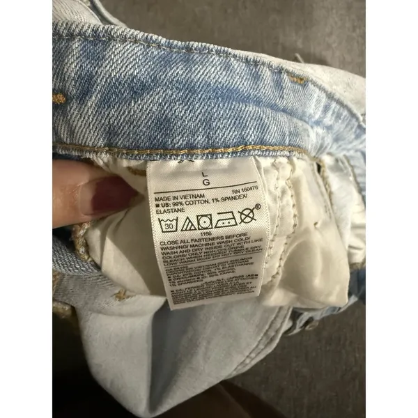 Old Navy women's light wash denim shortalls L 3" inseam button 5-pocket - Image 12