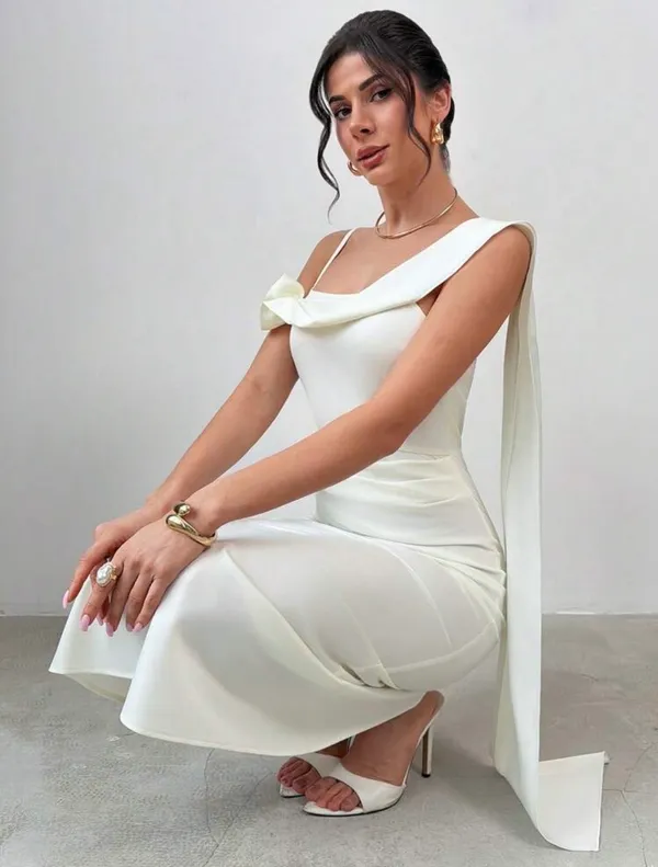 White satin dress Size M - Image 2