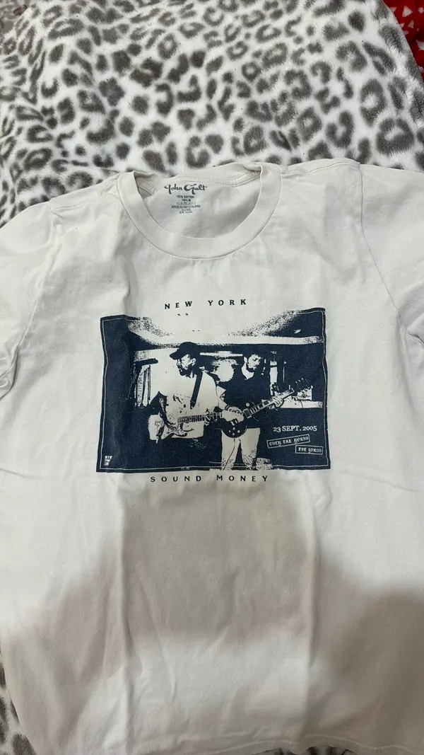 Brandy melville t shirt - Image 2