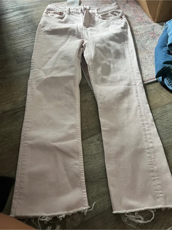 Zara Light Blush Wide Leg Jeans with Raw Hem - Image 4