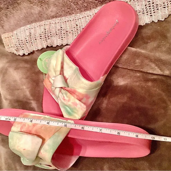 NWT Funky Monkey Womens Bowknot Casual Beach Slipon Sandals / Water Shoes Size:7 - Image 7
