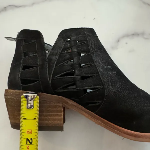 Vince Camuto Black Block Heel Cutout Ankle Booties - Image 7