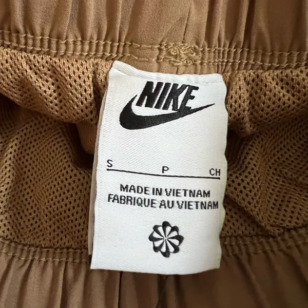 NWT NIKE Sportswear Everyday Modern High Rise Woven Shorts - Image 6
